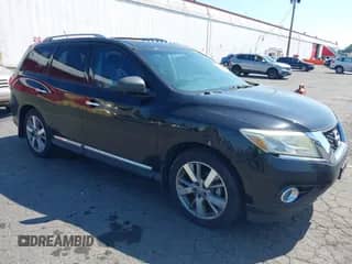 2013 Nissan Pathfinder SL with VIN 5N1AR2MM3DC654025, listed as a IAAI auction lot 42692665 with 173,226 mi miles and . Bid and sale history available at DreamBid. Image 1.