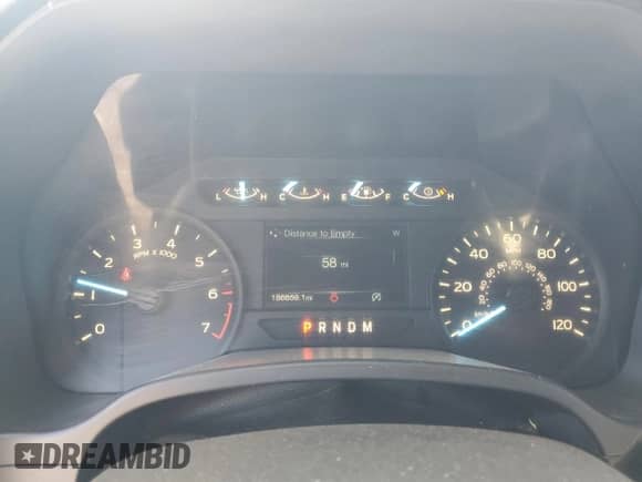 2018 Ford F-150 XL z VIN 1FTMF1CP1JKC72478, wystawiony jako Copart lot #56513615 z przebiegiem 186 659 mil mil oraz Szkoda całkowita • Salvage title. Historia ofert i sprzedaży dostępna na DreamBid. Obrazek 9.