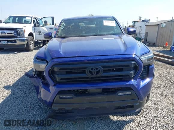 2024 Toyota Tacoma TRD Off Road with VIN 3TMLB5JN7RM001123, listed as a IAAI auction lot 43085472 with 35,813 mi miles and . Bid and sale history available at DreamBid. Image 12.