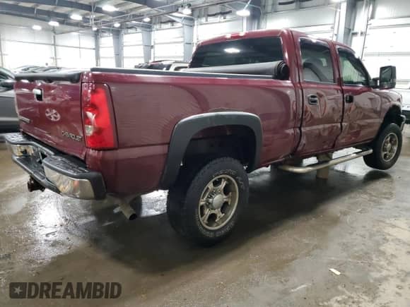 2003 Chevrolet Silverado 1500HD LS с VIN 1GCGK13UX3F145058, выставлен на аукционе Copart как лот 42630645 с пробегом 230 100 миль миль и Списание • Salvage title. История ставок и продаж доступна на DreamBid. Изображение 3.