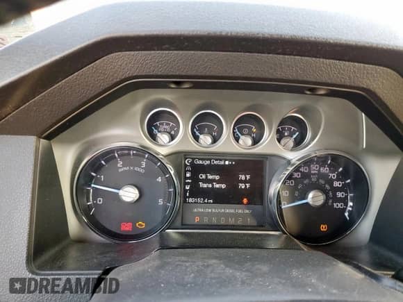 2016 Ford F-250 Lariat z VIN 1FT7W2BT9GEA09082, wystawiony jako Copart lot #84903745 z przebiegiem 183 152 mil mil oraz Szkoda całkowita • Salvage title. Historia ofert i sprzedaży dostępna na DreamBid. Obrazek 9.