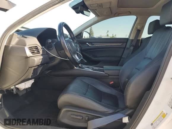 2019 Honda Accord EX-L с VIN 1HGCV1F55KA144942, выставлен на аукционе Copart как лот 86603285 с пробегом 126 740 миль миль и Списание • Salvage title. История ставок и продаж доступна на DreamBid. Изображение 7.