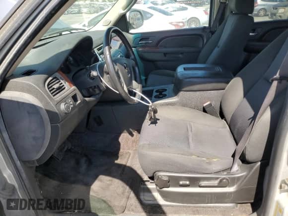 2011 Chevrolet Tahoe LS с VIN 1GNSCAE08BR242037, выставлен на аукционе Copart как лот 70038785 с пробегом 301 821 миль миль и Чистый • Clean title. История ставок и продаж доступна на DreamBid. Изображение 7.
