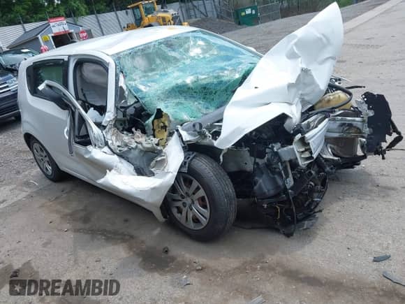 2017 Chevrolet Sonic LT z VIN 1G1JG6SH8H4160016, wystawiony jako IAAI lot #42471922 z przebiegiem 87 545 mil mil oraz . Historia ofert i sprzedaży dostępna na DreamBid. Obrazek 1.