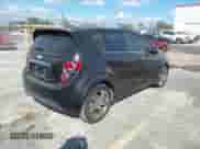 2015 Chevrolet Sonic RS с VIN 1G1JG6SB7F4135777, выставлен на аукционе IAAI как лот 41526571 с пробегом Не указан миль и . История ставок и продаж доступна на DreamBid. Изображение 4.