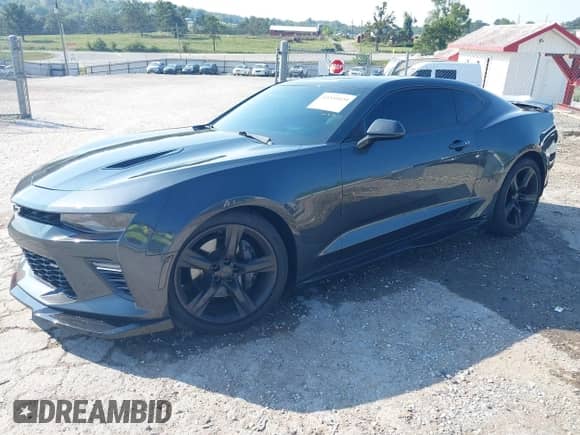2018 Chevrolet Camaro 2SS z VIN 1G1FH1R78J0108224, wystawiony jako IAAI lot #43204029 z przebiegiem 28 372 mil mil oraz . Historia ofert i sprzedaży dostępna na DreamBid. Obrazek 17.