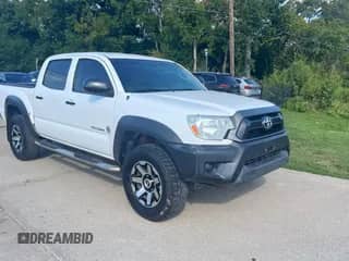 2015 Toyota Tacoma PreRunner z VIN 5TFJX4GN5FX044939, wystawiony jako Copart lot #84647775 z przebiegiem 149 669 mil mil oraz Czysty tytuł • Clean title. Historia ofert i sprzedaży dostępna na DreamBid. Obrazek 1.