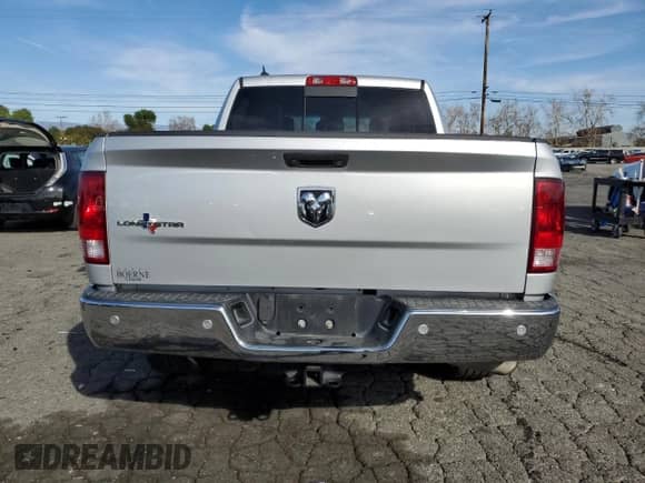 2018 Ram 1500 Big Horn z VIN 1C6RR6LG1JS207941, wystawiony jako Copart lot #45921875 z przebiegiem 110 988 mil mil oraz Szkoda całkowita • Salvage title. Historia ofert i sprzedaży dostępna na DreamBid. Obrazek 6.