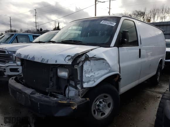2008 Chevrolet Express Cargo z VIN 1GCGG25C881105206, wystawiony jako Copart lot #81512264 z przebiegiem 366 617 mil mil oraz Szkoda całkowita • Salvage title. Historia ofert i sprzedaży dostępna na DreamBid. Obrazek 1.