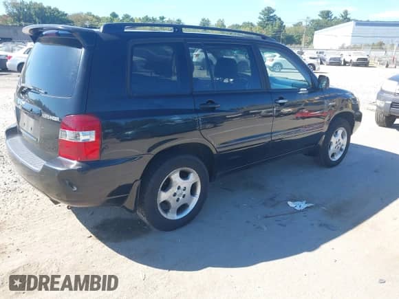 2004 Toyota Highlander с VIN JTEEP21A740037987, выставлен на аукционе IAAI как лот 43267431 с пробегом 173 242 миль миль и . История ставок и продаж доступна на DreamBid. Изображение 4.