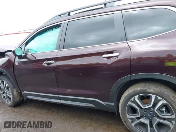 2024 Subaru Ascent Touring with VIN 4S4WMAWD5R3461085, listed as a IAAI auction lot 42364309 with 5,683 mi miles and . Bid and sale history available at DreamBid. Image 14.