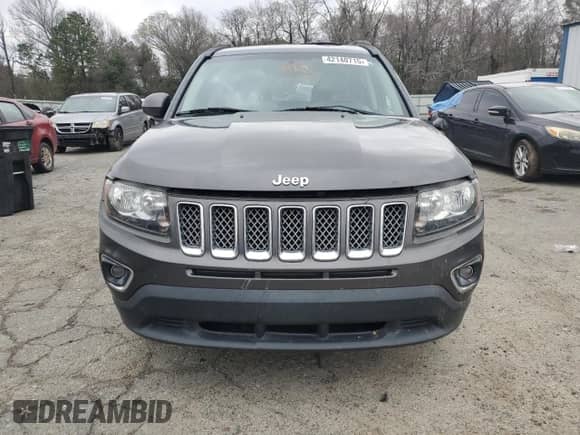 2015 Jeep Compass High Altitude with VIN 1C4NJCEA8FD305303, listed as a Copart auction lot 42140715 with 146,718 mi miles and Salvage title. Bid and sale history available at DreamBid. Image 5.