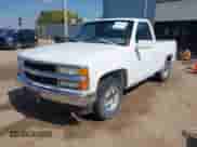 1995 Chevrolet Silverado 1500 z VIN 1GCEC14Z8SZ217712, wystawiony jako IAAI lot #42459235 z przebiegiem 172 963 mil mil oraz . Historia ofert i sprzedaży dostępna na DreamBid. Obrazek 17.