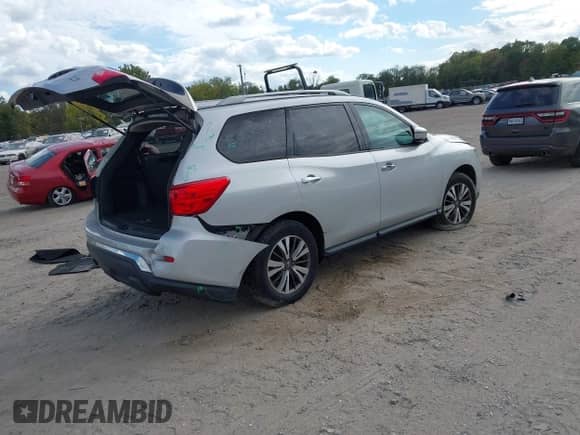 2017 Nissan Pathfinder SV with VIN 5N1DR2MM2HC651491, listed as a IAAI auction lot 43394781 with 168,950 mi miles and . Bid and sale history available at DreamBid. Image 4.