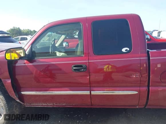 2005 GMC Sierra 1500 SLE with VIN 1GTEK19Z45Z295582, listed as a IAAI auction lot 42141196 with Not provided miles and . Bid and sale history available at DreamBid. Image 14.