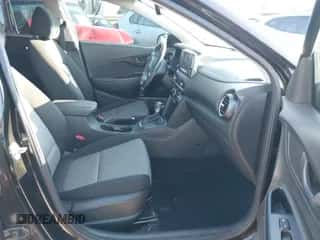 2020 Hyundai Kona SEL Plus with VIN KM8K62AA6LU518181, listed as a IAAI auction lot 43075377 with 43,681 mi miles and . Bid and sale history available at DreamBid. Image 5.