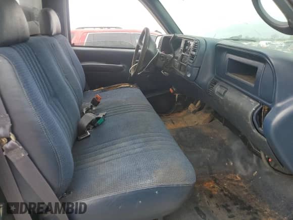 1999 Chevrolet Silverado 2500 с VIN 1GCGK24R6XR723581, выставлен на аукционе Copart как лот 78510974 с пробегом 211 490 миль миль и Чистый • Clean title. История ставок и продаж доступна на DreamBid. Изображение 10.