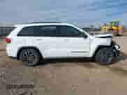 2019 Jeep Grand Cherokee Trailhawk z VIN 1C4RJFLG7KC726830, wystawiony jako IAAI lot #41448850 z przebiegiem 97 218 mil mil oraz . Historia ofert i sprzedaży dostępna na DreamBid. Obrazek 13.