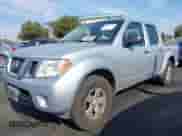 2013 Nissan Frontier SV с VIN 1N6AD0ER3DN715778, выставлен на аукционе IAAI как лот 41431841 с пробегом 132 328 миль миль и . История ставок и продаж доступна на DreamBid. Изображение 2.