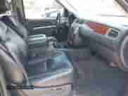 2011 Chevrolet Suburban LTZ с VIN 1GNSKKE38BR321193, выставлен на аукционе IAAI как лот 42931910 с пробегом 257 787 миль миль и . История ставок и продаж доступна на DreamBid. Изображение 5.