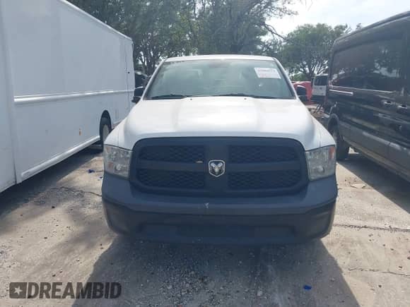 2020 Ram 1500 Tradesman z VIN 1C6RR6FGXLS117749, wystawiony jako IAAI lot #42084572 z przebiegiem 137 970 mil mil oraz . Historia ofert i sprzedaży dostępna na DreamBid. Obrazek 12.