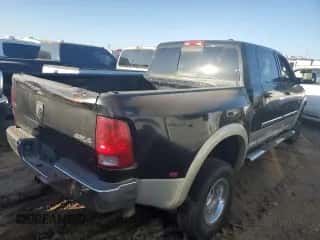 2010 Dodge 3500 Laramie с VIN 3D73Y4HL3AG156807, выставлен на аукционе Copart как лот 73199284 с пробегом 268 617 миль миль и Списание • Salvage title. История ставок и продаж доступна на DreamBid. Изображение 3.