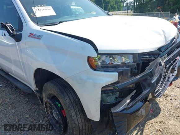 2022 Chevrolet Silverado 1500 LT Trail Boss z VIN 1GCPYFED7NZ146324, wystawiony jako IAAI lot #42416840 z przebiegiem 69 309 mil mil oraz . Historia ofert i sprzedaży dostępna na DreamBid. Obrazek 16.