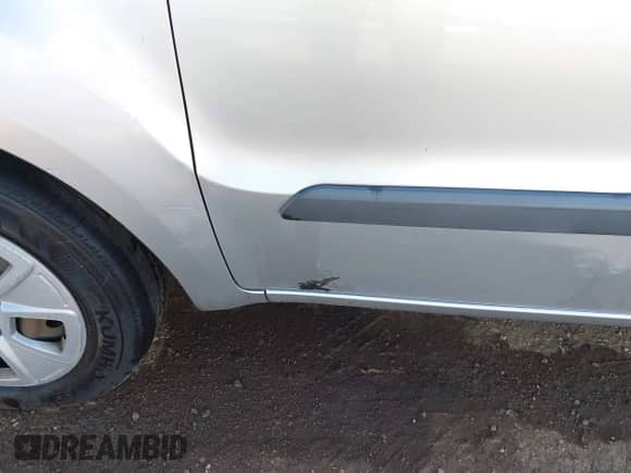 2013 Kia Soul с VIN KNDJT2A50D7486789, выставлен на аукционе IAAI как лот 43544969 с пробегом 118 590 миль миль и . История ставок и продаж доступна на DreamBid. Изображение 6.