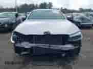 2018 BMW 5 Series M550i xDrive с VIN WBAJB9C55JB287235, выставлен на аукционе IAAI как лот 41711110 с пробегом 42 605 миль миль и . История ставок и продаж доступна на DreamBid. Изображение 6.