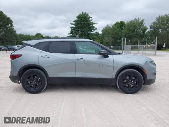 2024 Chevrolet Blazer LT с VIN 3GNKBDR42RS174178, выставлен на аукционе IAAI как лот 42914097 с пробегом 18 939 миль миль и . История ставок и продаж доступна на DreamBid. Изображение 13.