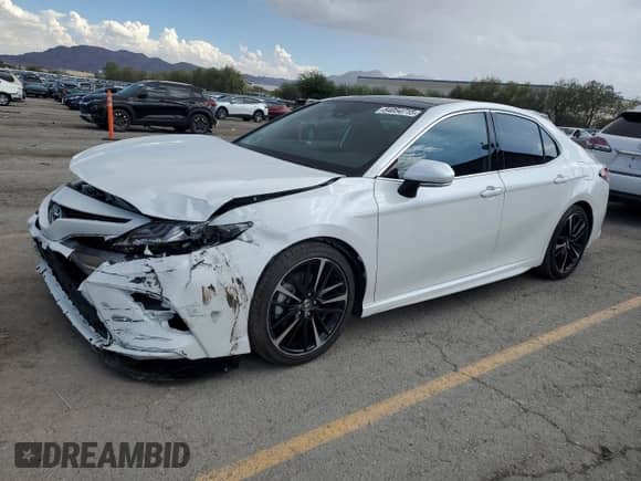 2020 Toyota Camry XSE с VIN 4T1K61AK4LU952330, выставлен на аукционе Copart как лот 84054715 с пробегом 29 989 миль миль и Списание • Salvage title. История ставок и продаж доступна на DreamBid. Изображение 1.