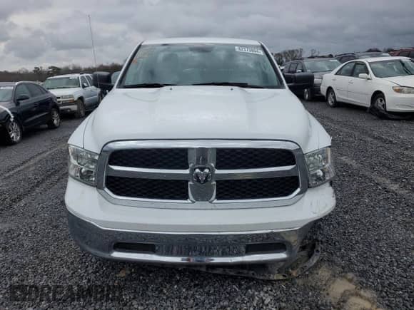 2023 Ram 1500 Tradesman z VIN 1C6RR7FT6PS586023, wystawiony jako Copart lot #82373804 z przebiegiem 3 304 mil mil oraz Szkoda całkowita • Salvage title. Historia ofert i sprzedaży dostępna na DreamBid. Obrazek 5.