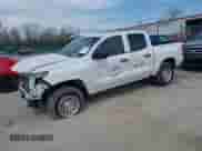 2023 Chevrolet Colorado 4WD Work Truck z VIN 1GCGTBECXP1187594, wystawiony jako IAAI lot #42065886 z przebiegiem 1 089 mil mil oraz . Historia ofert i sprzedaży dostępna na DreamBid. Obrazek 2.