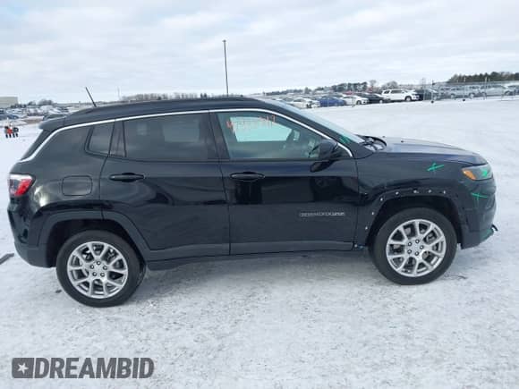 2024 Jeep Compass Latitude Lux с VIN 3C4NJDFN8RT103518, выставлен на аукционе IAAI как лот 41352342 с пробегом 13 535 миль миль и . История ставок и продаж доступна на DreamBid. Изображение 14.