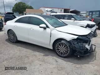 2020 Mercedes-Benz CLA 250 с VIN W1K5J4GB0LN121254, выставлен на аукционе IAAI как лот 42539721 с пробегом 60 259 миль миль и . История ставок и продаж доступна на DreamBid. Изображение 1.