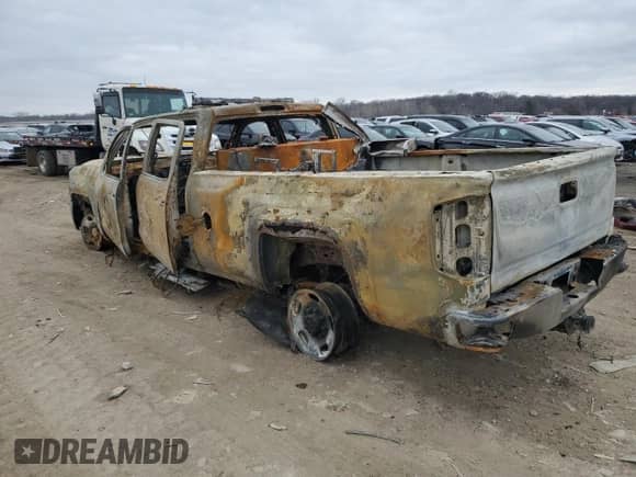 2015 Chevrolet Silverado 2500HD Work Truck с VIN 1GC1KUEG9FF133891, выставлен на аукционе Copart как лот 43972065 с пробегом Не указан миль и На запчасти • Non repairable. История ставок и продаж доступна на DreamBid. Изображение 2.