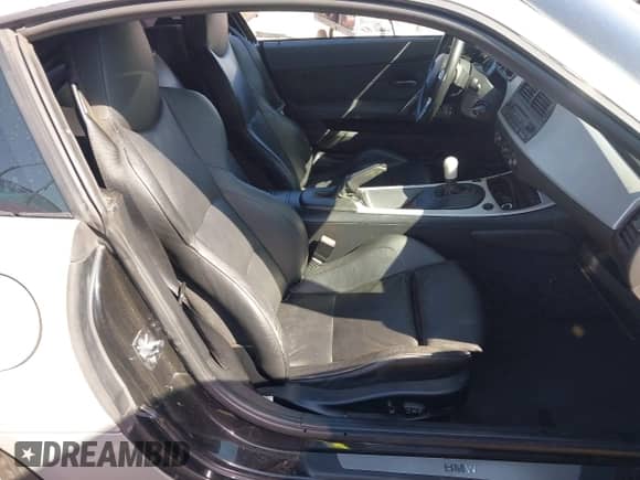 2007 BMW Z4 с VIN 4USDU53557LF77803, выставлен на аукционе IAAI как лот 43396516 с пробегом 160 600 миль миль и . История ставок и продаж доступна на DreamBid. Изображение 8.