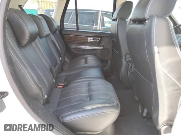 2013 Land Rover Range Rover Sport HSE Lux z VIN SALSK2D41DA796682, wystawiony jako Copart lot #84447765 z przebiegiem 97 769 mil mil oraz Czysty tytuł • Clean title. Historia ofert i sprzedaży dostępna na DreamBid. Obrazek 10.