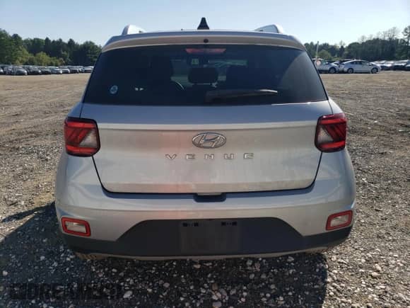 2022 Hyundai Venue SEL z VIN KMHRC8A35NU166192, wystawiony jako Copart lot #69808964 z przebiegiem 31 247 mil mil oraz Szkoda całkowita • Salvage title. Historia ofert i sprzedaży dostępna na DreamBid. Obrazek 6.