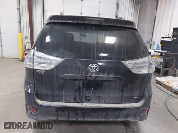 2017 Toyota Sienna SE z VIN 5TDXZ3DC5HS897285, wystawiony jako IAAI lot #41448535 z przebiegiem 125 546 mil mil oraz . Historia ofert i sprzedaży dostępna na DreamBid. Obrazek 16.