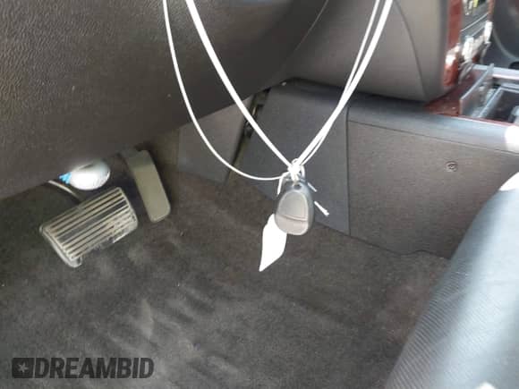 2013 Chevrolet Avalanche LTZ with VIN 3GNTKGE78DG105996, listed as a IAAI auction lot 43241952 with 142,025 mi miles and . Bid and sale history available at DreamBid. Image 11.