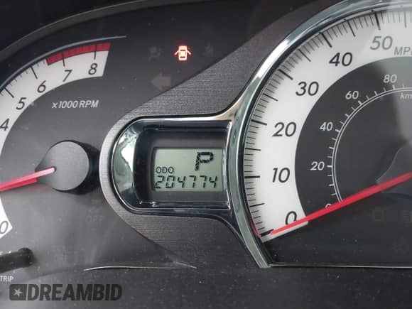 2011 Toyota Sienna SE с VIN 5TDXK3DC9BS068215, выставлен на аукционе IAAI как лот 42230406 с пробегом 204 774 миль миль и . История ставок и продаж доступна на DreamBid. Изображение 15.