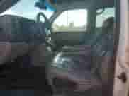 2002 Chevrolet Suburban Z71 с VIN 3GNFK16ZX2G216704, выставлен на аукционе Copart как лот 82005935 с пробегом 296 826 миль миль и Списание • Salvage title. История ставок и продаж доступна на DreamBid. Изображение 7.