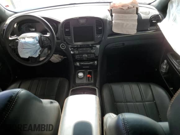 2016 Chrysler 300 S с VIN 2C3CCABG9GH320755, выставлен на аукционе Copart как лот 69821655 с пробегом 33 163 миль миль и Списание • Salvage title. История ставок и продаж доступна на DreamBid. Изображение 8.
