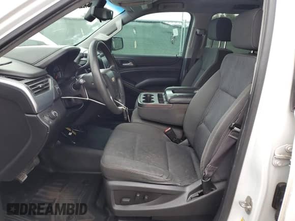2017 Chevrolet Tahoe Commercial z VIN 1GNLCDEC9HR196310, wystawiony jako Copart lot #80655125 z przebiegiem 158 352 mil mil oraz Czysty tytuł • Clean title. Historia ofert i sprzedaży dostępna na DreamBid. Obrazek 7.