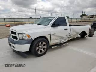 2013 Ram 1500 Tradesman z VIN 3C6JR6DT7DG552797, wystawiony jako Copart lot #58328395 z przebiegiem 172 953 mil mil oraz Szkoda całkowita • Salvage title. Historia ofert i sprzedaży dostępna na DreamBid. Obrazek 1.