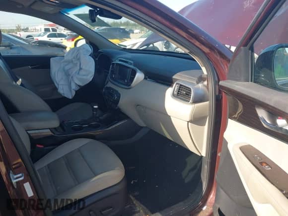 2019 Kia Sorento EX with VIN 5XYPHDA5XKG537867, listed as a IAAI auction lot 42290124 with 44,037 mi miles and . Bid and sale history available at DreamBid. Image 5.