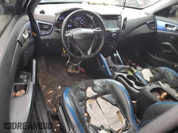 2014 Hyundai Veloster Turbo R-Spec с VIN KMHTC6AE1EU201760, выставлен на аукционе Copart как лот 41773085 с пробегом 137 863 миль миль и Списание • Salvage title. История ставок и продаж доступна на DreamBid. Изображение 8.