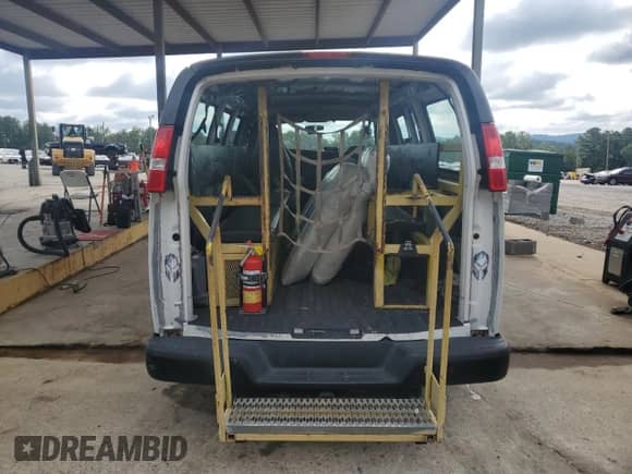 2016 Chevrolet Express Cargo with VIN 1GCWGAHF6G1215472, listed as a Copart auction lot 68747455 with 136,008 mi miles and Clean title. Bid and sale history available at DreamBid. Image 6.