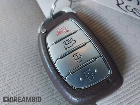 2017 Hyundai Elantra SE with VIN 5NPD84LF3HH186049, listed as a IAAI auction lot 42739276 with 47,756 mi miles and . Bid and sale history available at DreamBid. Image 11.